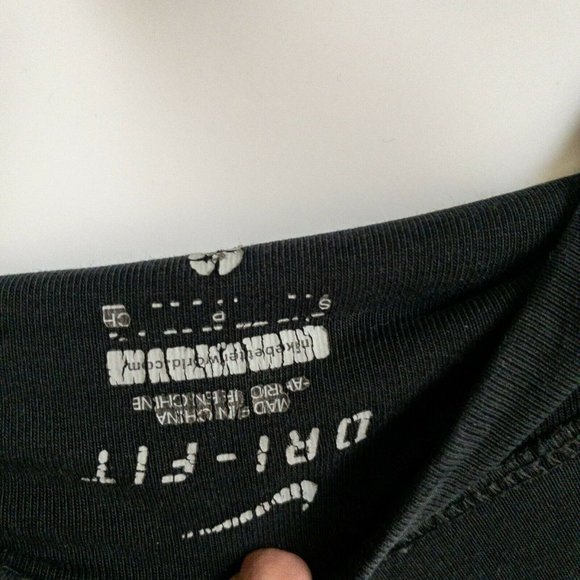 Nike Mini Swoosh Capri Cropped Leggings - Picture 4 of 9